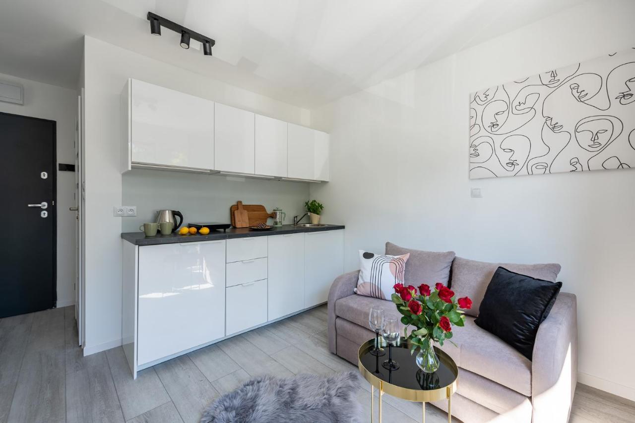 Batorego 220 - 450M Stacja Metra Pola Mokotowskie, 800M Biblioteka Narodowa - 20M Piekny Park Pola Mokotowskie - 800M Do Sgh - Wifi - Smart Tv - Good Apartments ワルシャワ エクステリア 写真